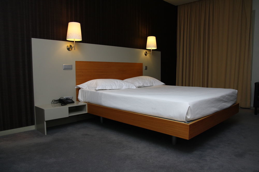 Stay Hotel Guimaraes Centro Exteriör bild